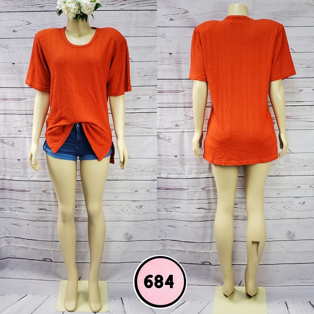 D'santa burnt red large tshirt